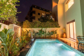 Duplex with private pool